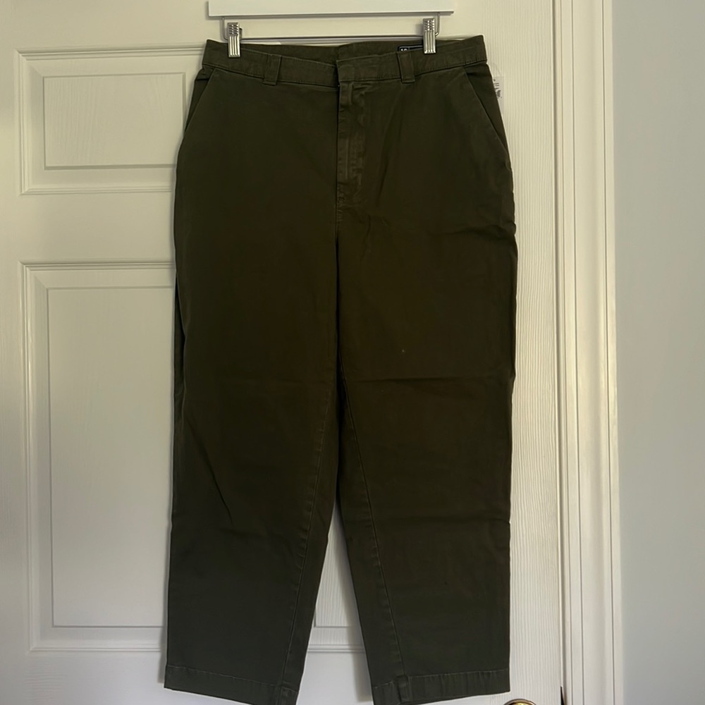 Straight up khaki by GAP size 10 in army green